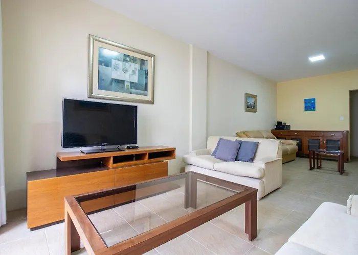 Blu71 - 3 Dorm, Av Brasil, Garagem, Wi-Fi